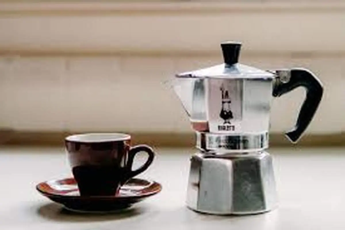 روش تمیز کردن موکا پات با آب و سرکه
