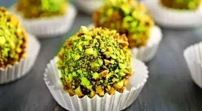 طرز تهیه شیرینی ملکه پسته