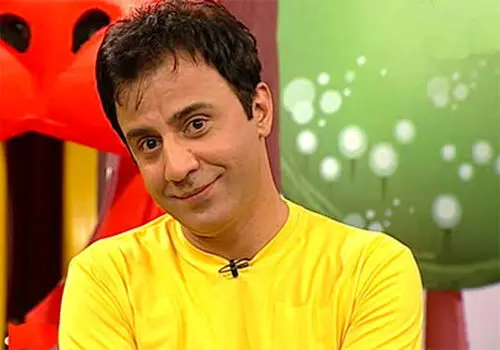 عکس عمو پورنگ در حرم امام رضا (ع) پربازدید شد