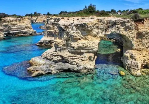 لحظه فرو ریختن «طاق عشاق» ایتالیا در روز ولنتاین + فیلم
