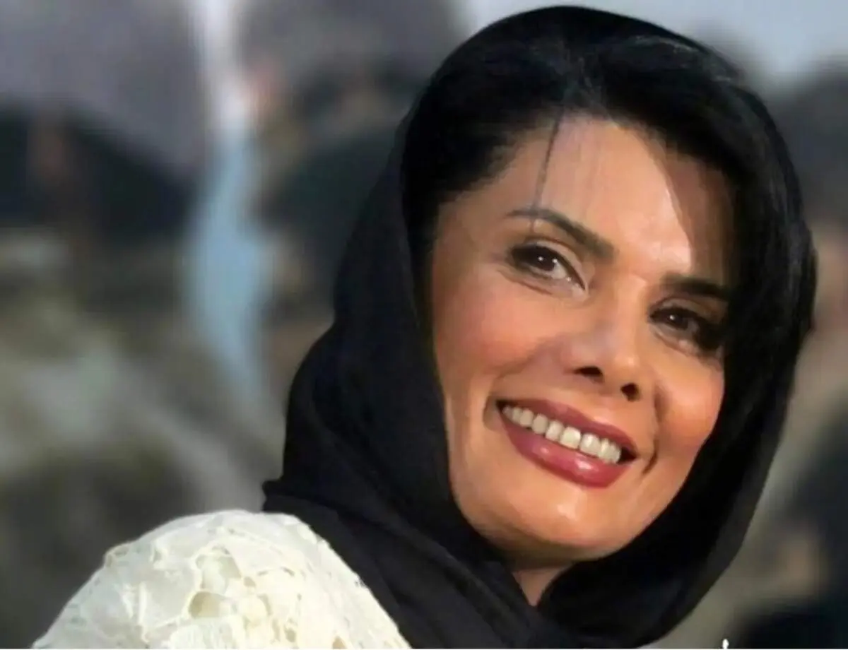 عاطفه رضوی: از جنگ و جنگ‌طلب‌ها بیزارم