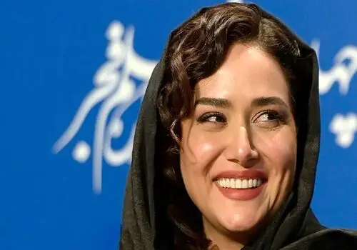 استایل رسمی و شیک پریناز ایزدیار در اکران «زن و بچه»
