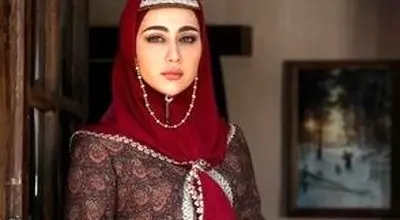 بازیگر گیلدخت با یک تیپ جذاب جلب‌توجه کرد