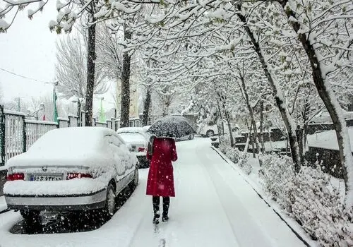 تهران ۲ درجه سردتر می‌ شود