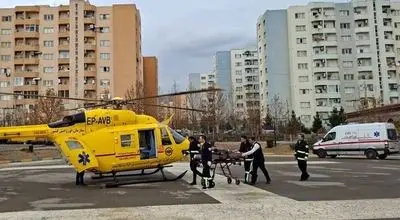 برخورد خودرو با دانش آموزان ۴ مصدوم برجای گذاشت +فیلم