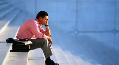 آمار نگران‌کننده از بازار کار؛ ۵۰ درصد فارغ‌التحصیلان بیکارند