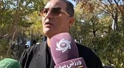 اشک‌های پرویز برومند به یاد منصورخان و مهرداد میناوند/ویدیو 