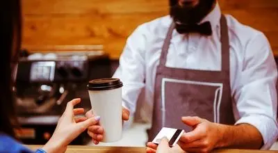 برای ورود به کافی شاپ باید از قوانین آن آگاه باشید
