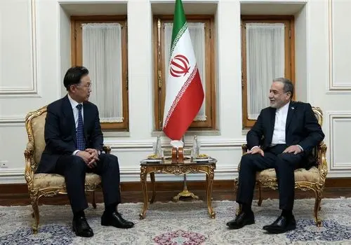 عراقچی وارد اسلام‌آباد شد 