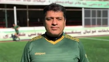 داداش زاده: این که پرسپولیس فقط وینگر جذب می کند ، نگران کننده است/ می خواستند کاری که با من کردند را با عمری کنند 