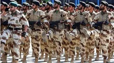 پرواز مشکوک هواپیمای آمریکایی بر فراز منطقه رزمایش سپاه | تصاویر