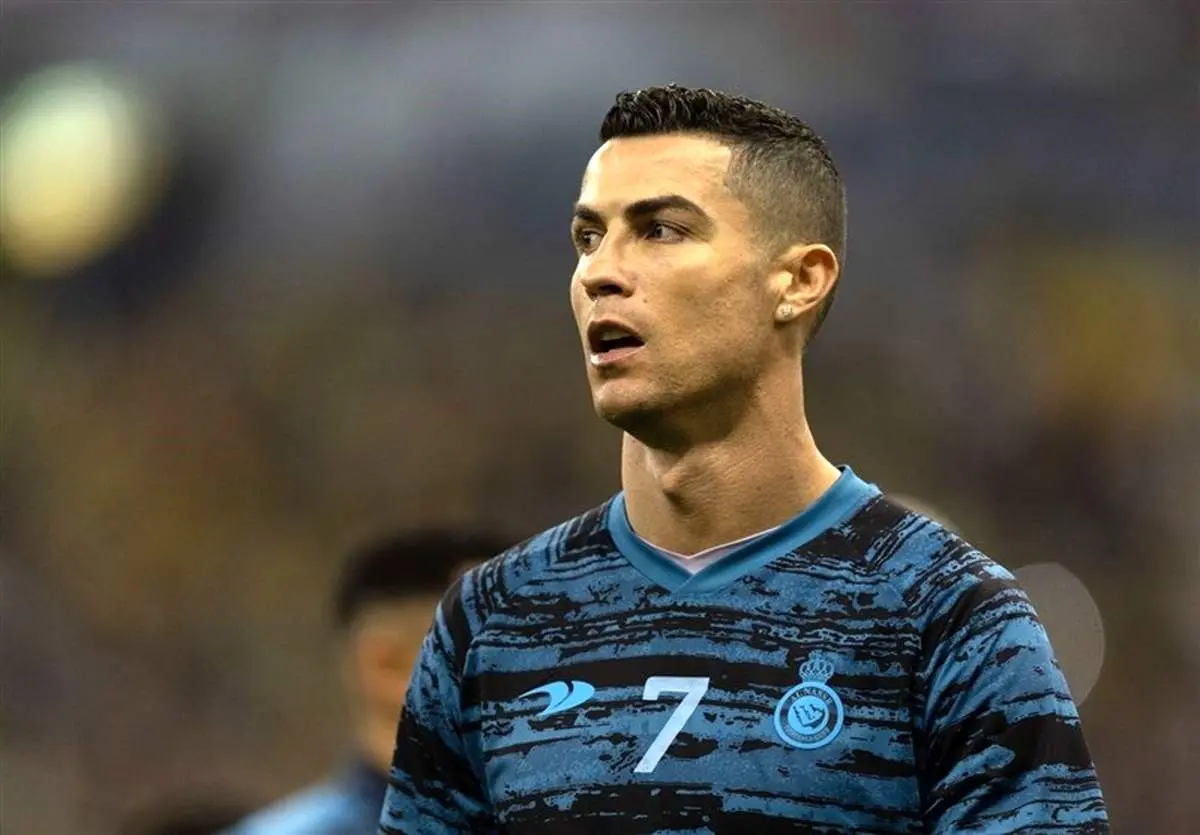 دردسر جدید برای رونالدو بخاطر حرکت جنجالی با شال هواداران الهلال