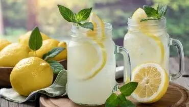 چطور با نوشیدن آب لیمو وزن خود را کاهش دهیم؟