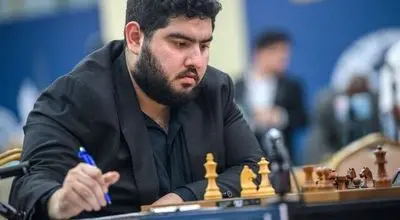مقصودلو بازنده شد؛ طباطبایی و دانشور با تساوی به کار خود پایان دادند