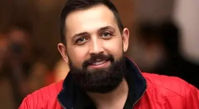 بازیگر معروف قمه به دست شد! + فیلم