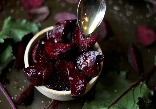 طرز تهیه خوشمزه ترین دسر ارواح هالووین فقط با سه قلم مواد + فیلم
