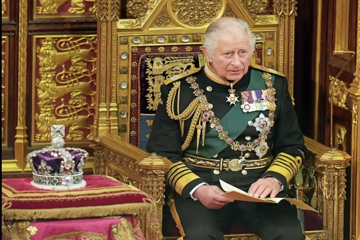پیش‌بینی باورنکردنی نوستراداموس درباره شاه انگلیس