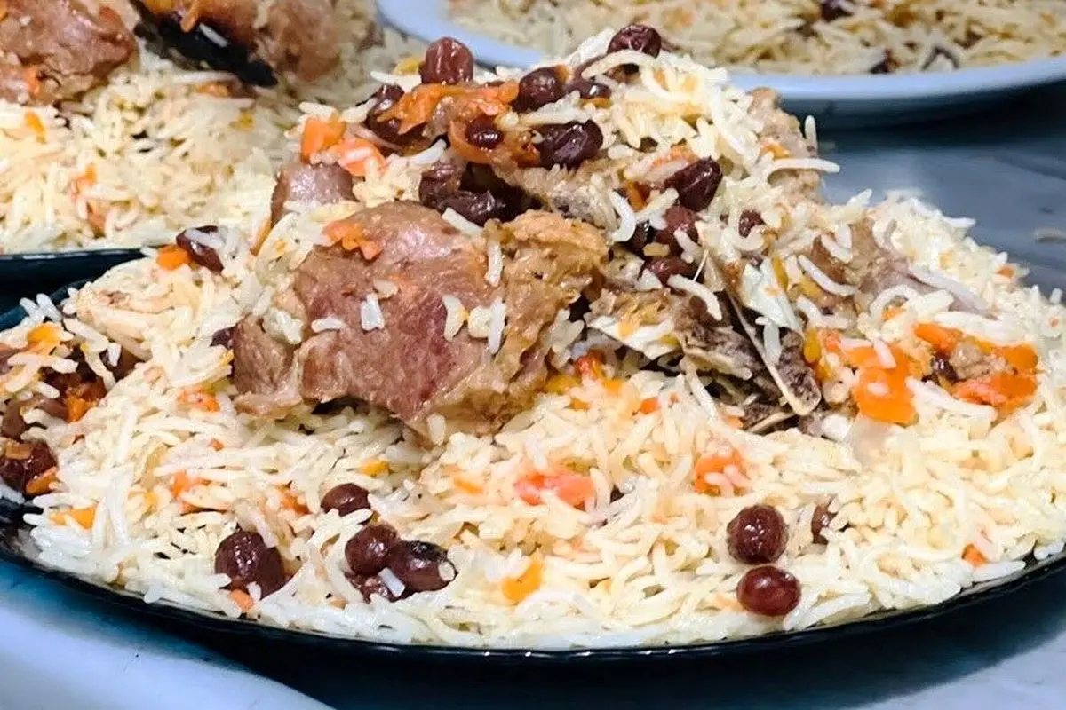 طرز تهیه پلو قشقایی؛ خوشمزهترین غذای عشایری