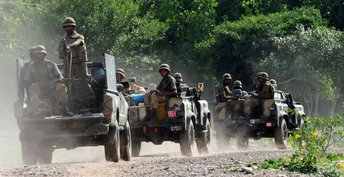 مرگ ده ها نفر در پی درگیری پاکستان و افغانستان در نزدیکی مرزهای ایران + فیلم