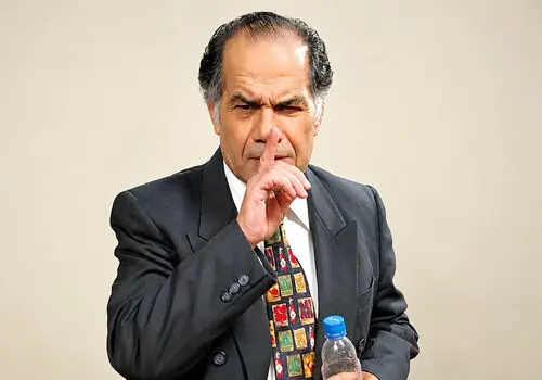 افشاگری جنجالی همسر سیروس ابراهیم‌زاده از محل دفن همسرش: قبرهای خالی در قطعه هنرمندان برای چه کسانی است؟