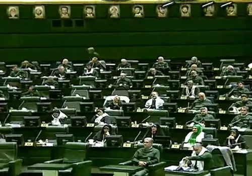تصمیم مهم مجلس برای  برگزاری راهپیمایی