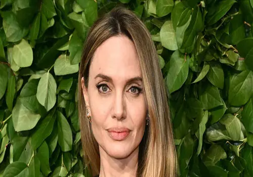 بازگشت به پانک؛ جلب توجه دختر آنجلینا جولی