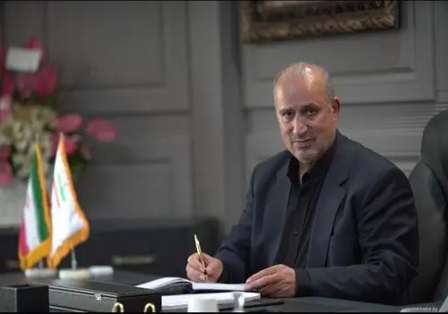 ساختمان «واقعی» فدراسیون فوتبال از دست رفت/  رونمایی تاج از یک «ماکت»!