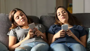  علائم و راه حل های اصولی اعتیاد نوجوانان به موبایل 
