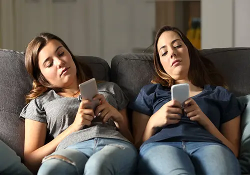 خبر خوش درباره قیمت موبایل در آذر ۱۴۰۴ / قبل از خرید حتما بخوانید
