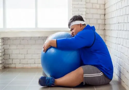 آیا پرخوری تنها دلیل  ایجاد چاقی است؟
