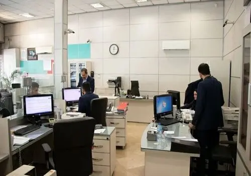 کاهش ساعت کاری کارکنان در مجلس تصویب شد