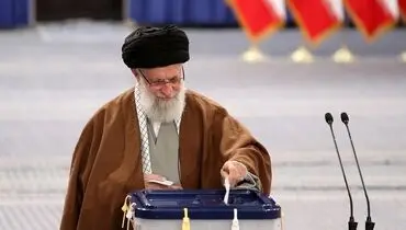 سخنان رهبر انقلاب پس از شرکت در انتخابات در اولین دقایق فرآیند رای‌گیری