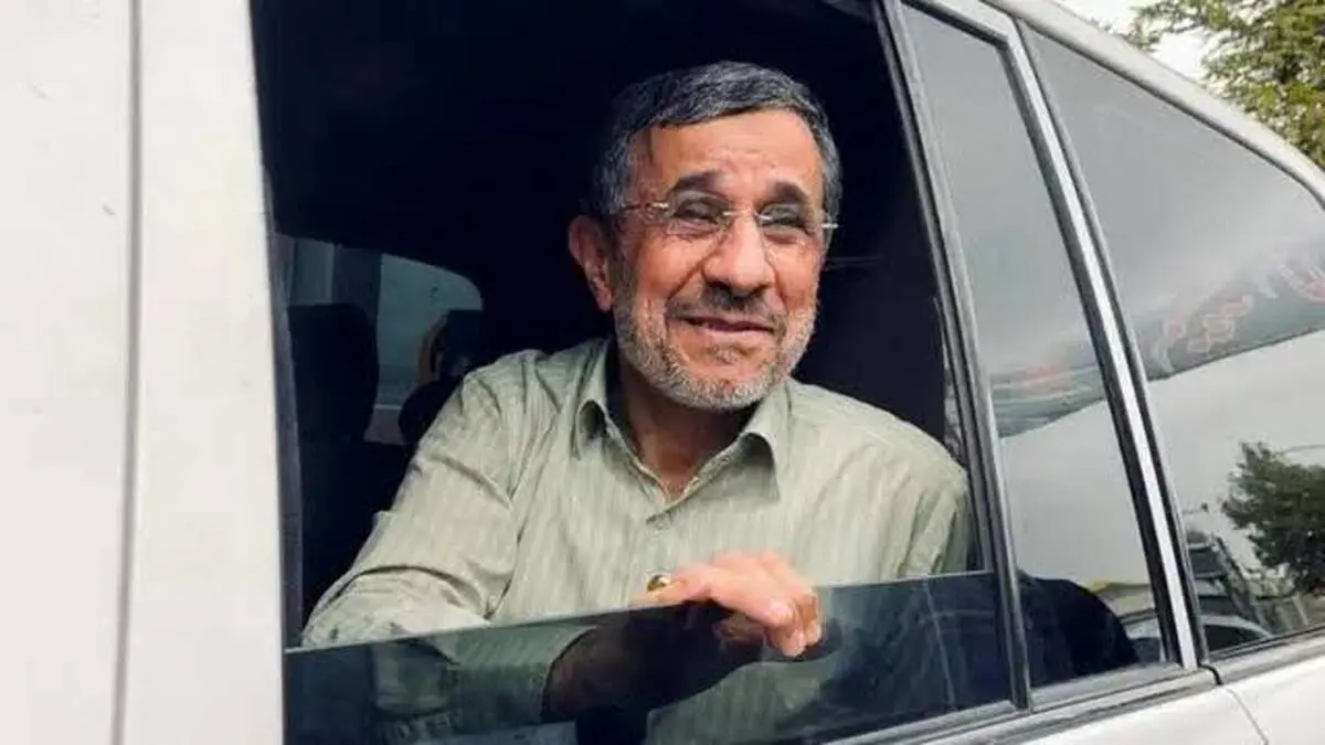 عکس وایرال شده از محمود احمدی نژاد در حال دوچرخه سواری با تیپ اسپرت