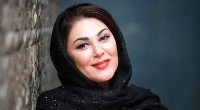  لاله اسکندری: ایران من تو بمان