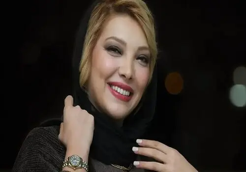گریم منحصربه‌فرد صدف اسپهبدی در پشت صحنه یک نمایش
