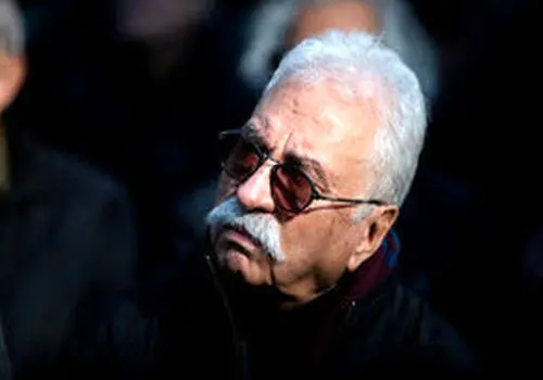 بغض فرزانه کابلی در مراسم افتتاحیه جشنواره فجر کرمان به یاد همسرش هادی مرزبان