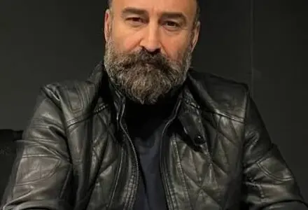 رونمایی از گریم خاص مهران احمدی در سریال «بامداد خمار»+عکس