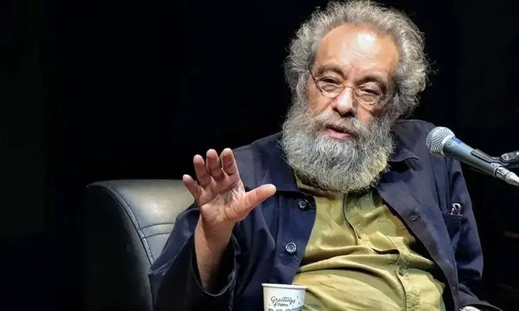فراستی: هیچکاک، نماد سینمای غیرمنطقی است + فیلم
