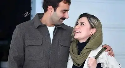 آغوش شیدا خلیق و همسرش روی صحنه تئاتر خبرساز شد + فیلم