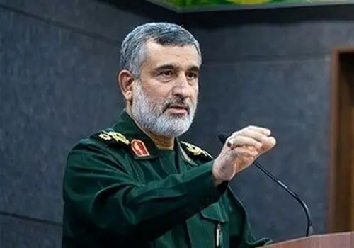 سپاه از شهر موشک‌های کروز قدر ۳۸۰ ضد ناوشکن رونمایی کرد