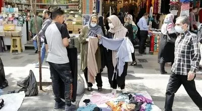 اجاره پیاده‌روها به دست‌فروشان؛ بازار غیررسمی زیر سایه ضعف نظارت
