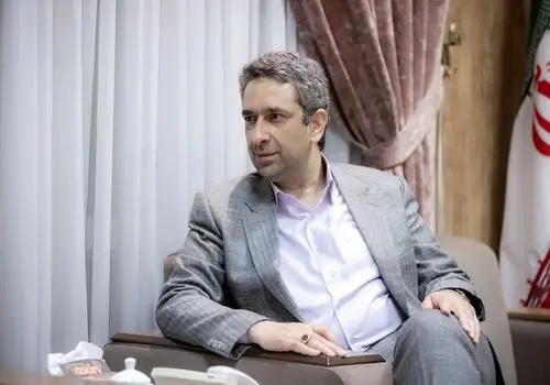 معاون دفتر رئیس‌جمهوری: هیچ دولتی عاری از خطا و مصون از انتقاد نیست + عکس