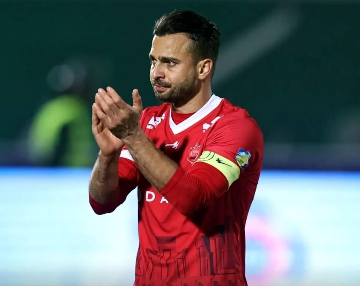 سروش رفیعی و یک بازیکن دیگر از ترکیب پرسپولیس خط خوردند