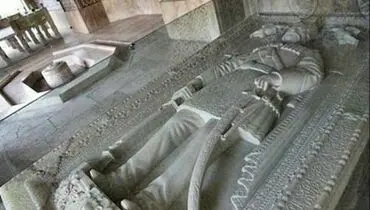 اولین بار؛ سند رسمی مخارج سنگ قبر ناصرالدین‌شاه منتشر شد +عکس