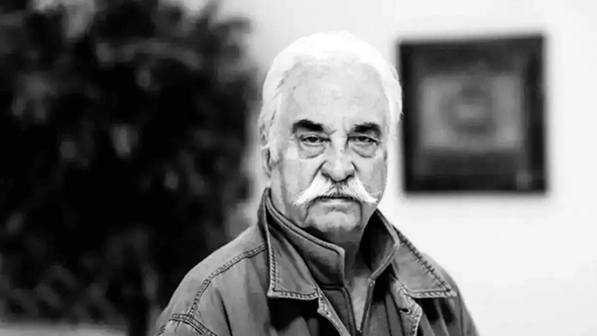 حضور بازیگران در مراسم بدرقه هادی مرزبان: از چهره غمگین استاد علی نصیریان تا استایل عجیب بهاره رهنما!