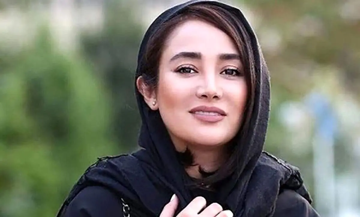 تیپ متفاوت و شیک بهاره افشاری در یک مراسم