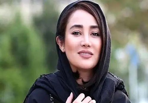 تیپ متفاوت و شیک بهاره افشاری در یک مراسم
