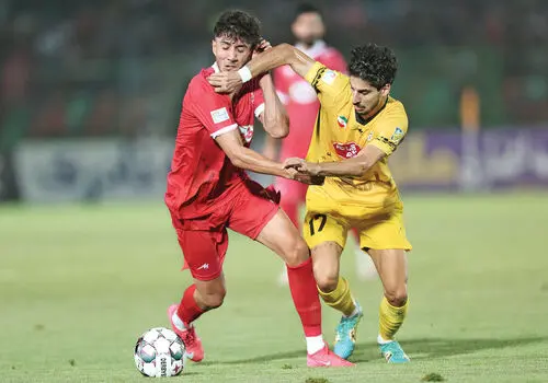 ۲ علامت سوال بزرگ در پرسپولیس 