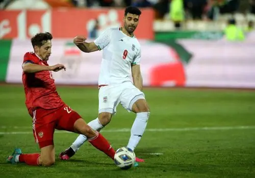  بوسه غافلگیرکننده بر گردن منیر الحدادی در اهواز 