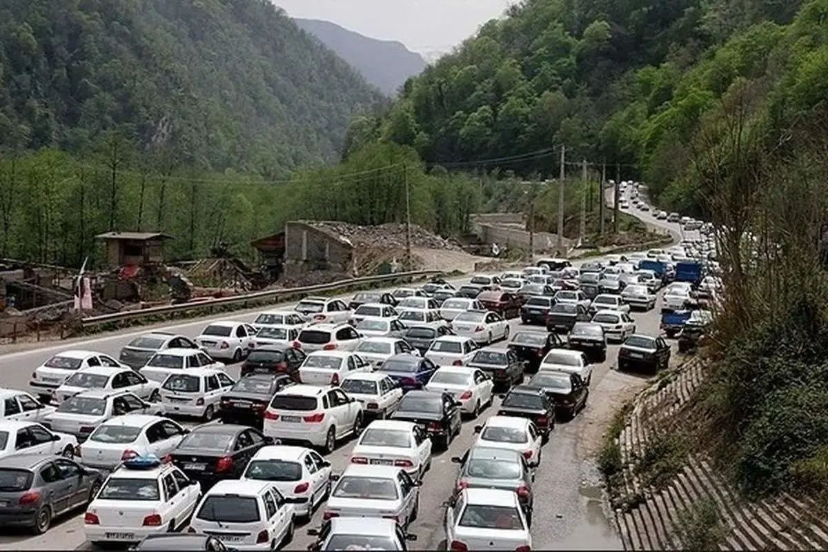 آخرین وضعیت جاده چالوس و آزادراه تهران شمال؛ ترافیک سنگین در این جاده